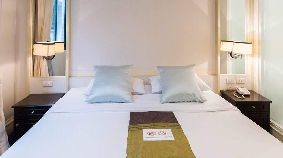 Aphrodite Inn Bangkok Esterno foto